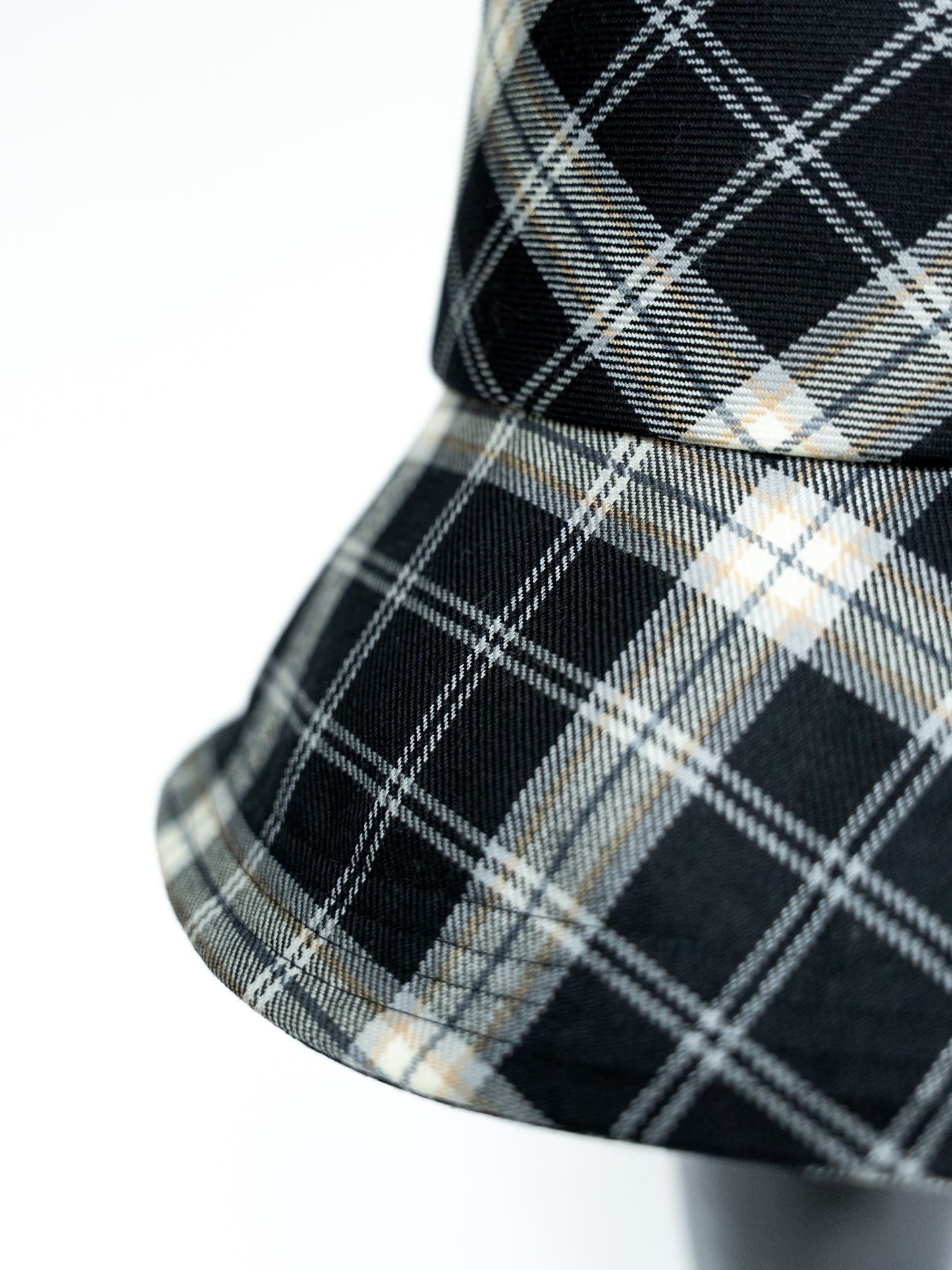Black-Capped Chickadee Tartan Bucket Hat