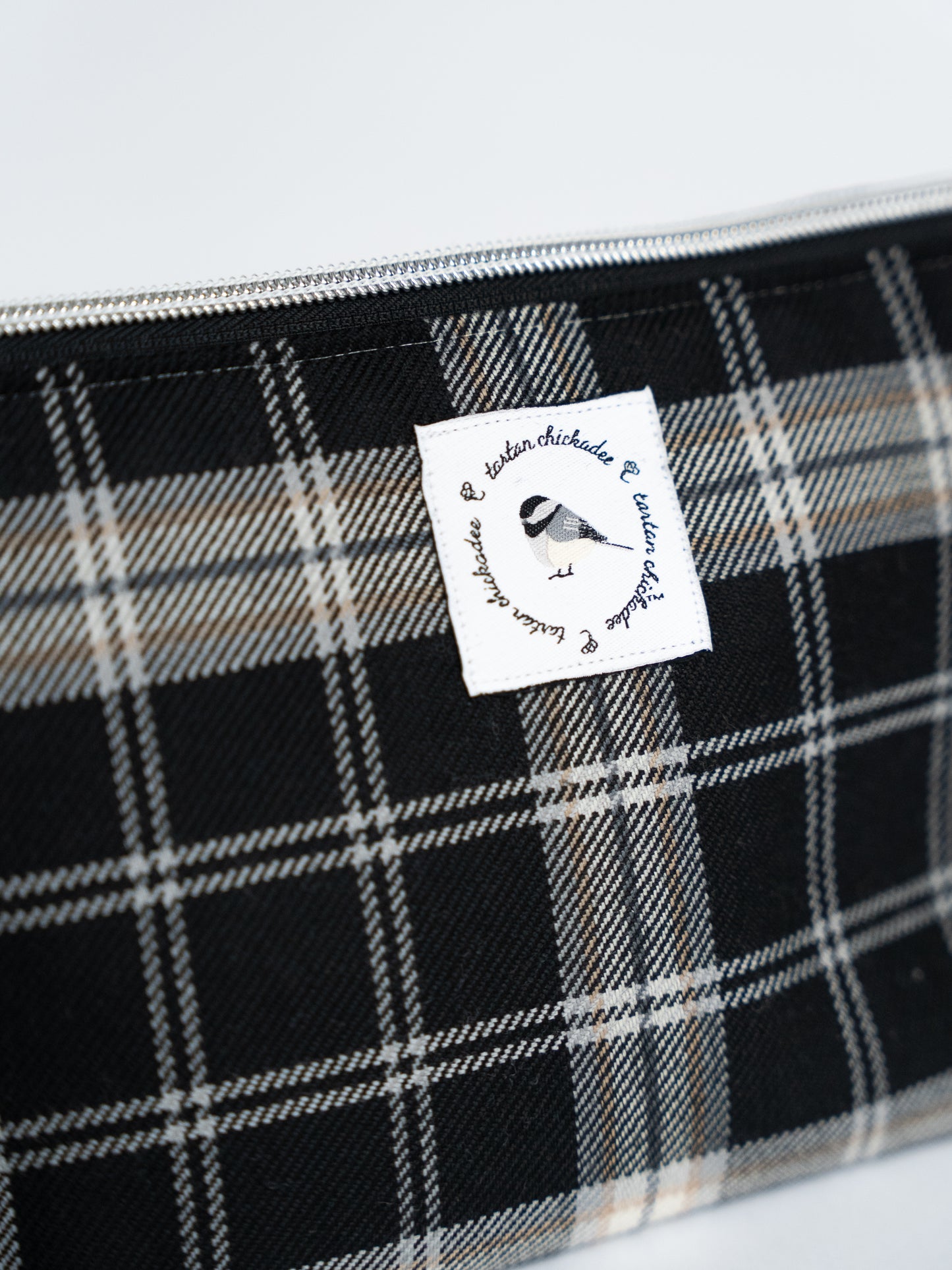 Black Capped Chickadee Tartan Travel Bag