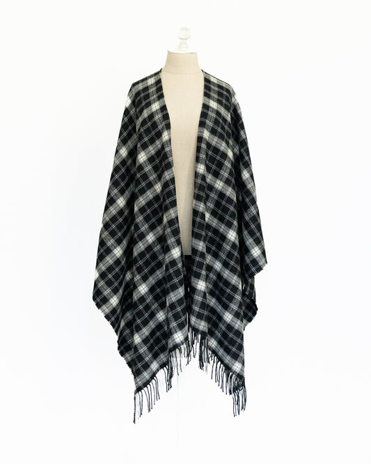 Black-Capped Chickadee Tartan Serape
