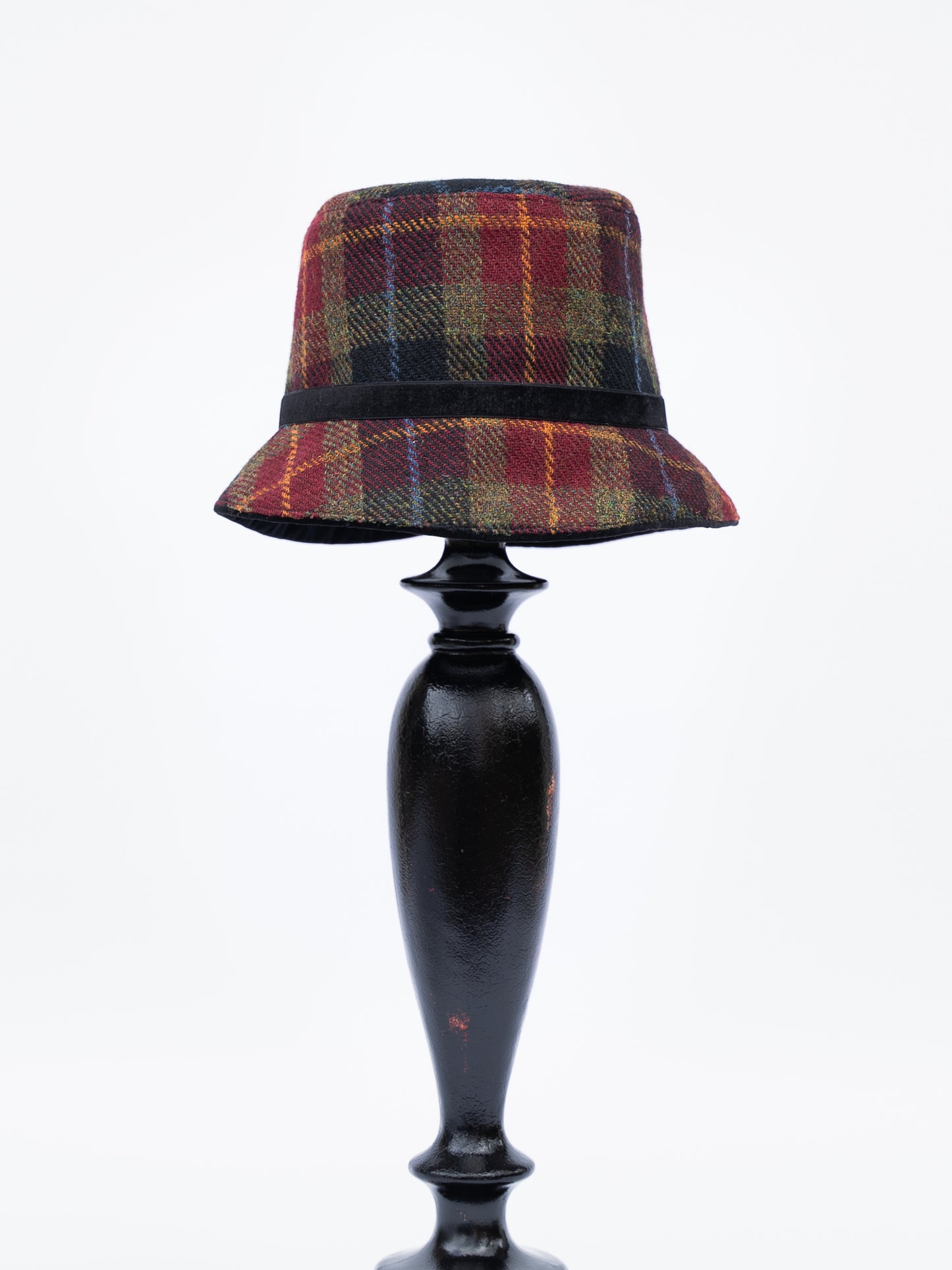 Harris Tweed® Cranberry Hat