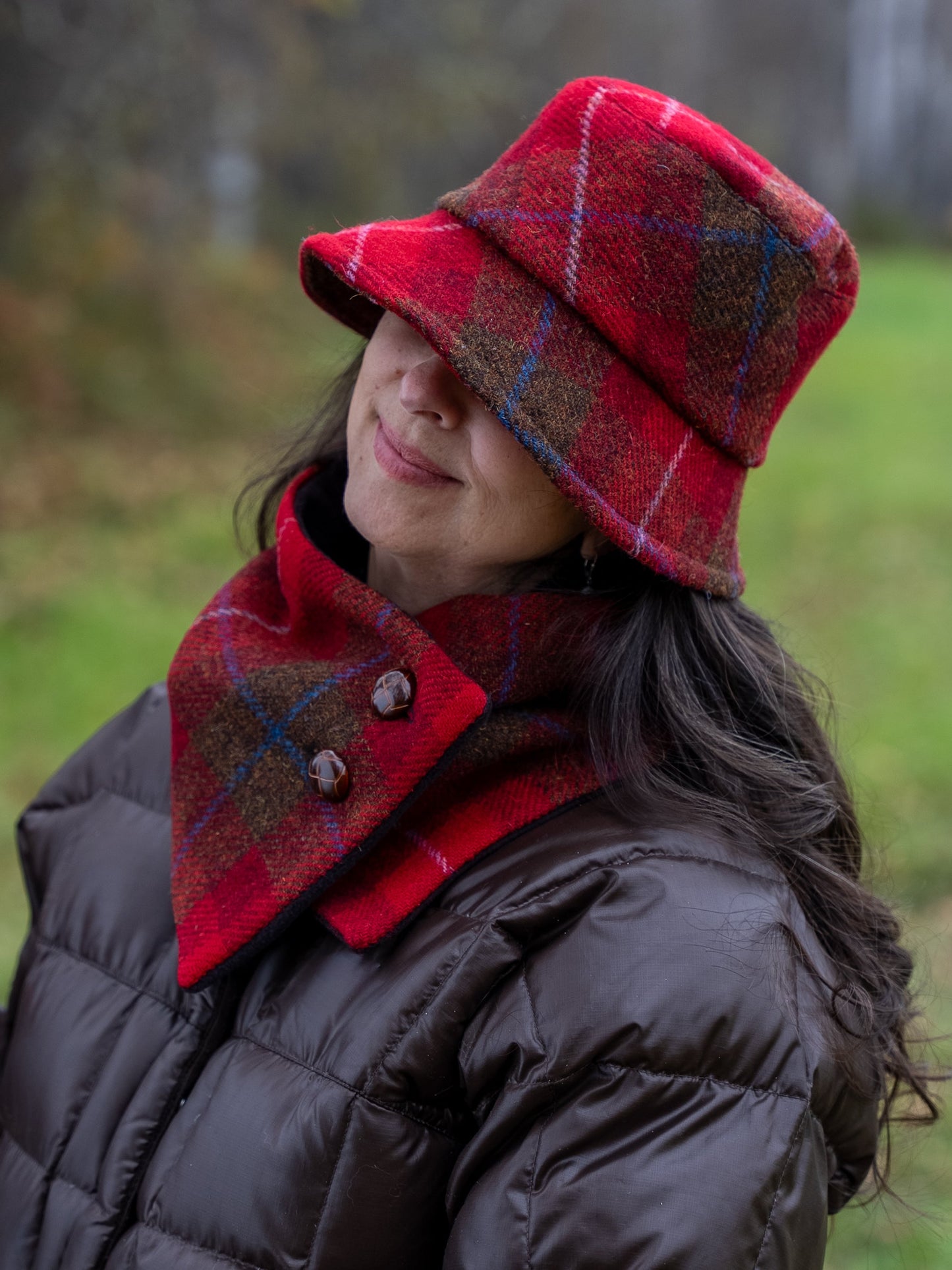 Harris Tweed® Bucket Hat - Cranberry Ridge
